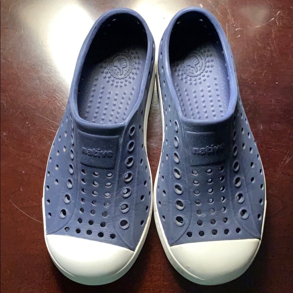 SOLD!!! Native Jefferson Sneaker Toddler Size 10